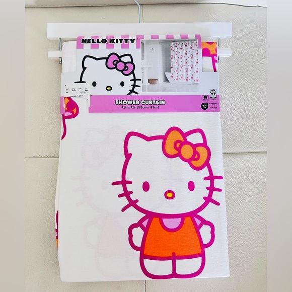 Hello Kitty‎ Shower Curtain